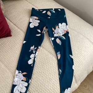 Athleta yoga pants